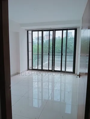 4-Bedroom Apartment in Gulshan 2 for rent
