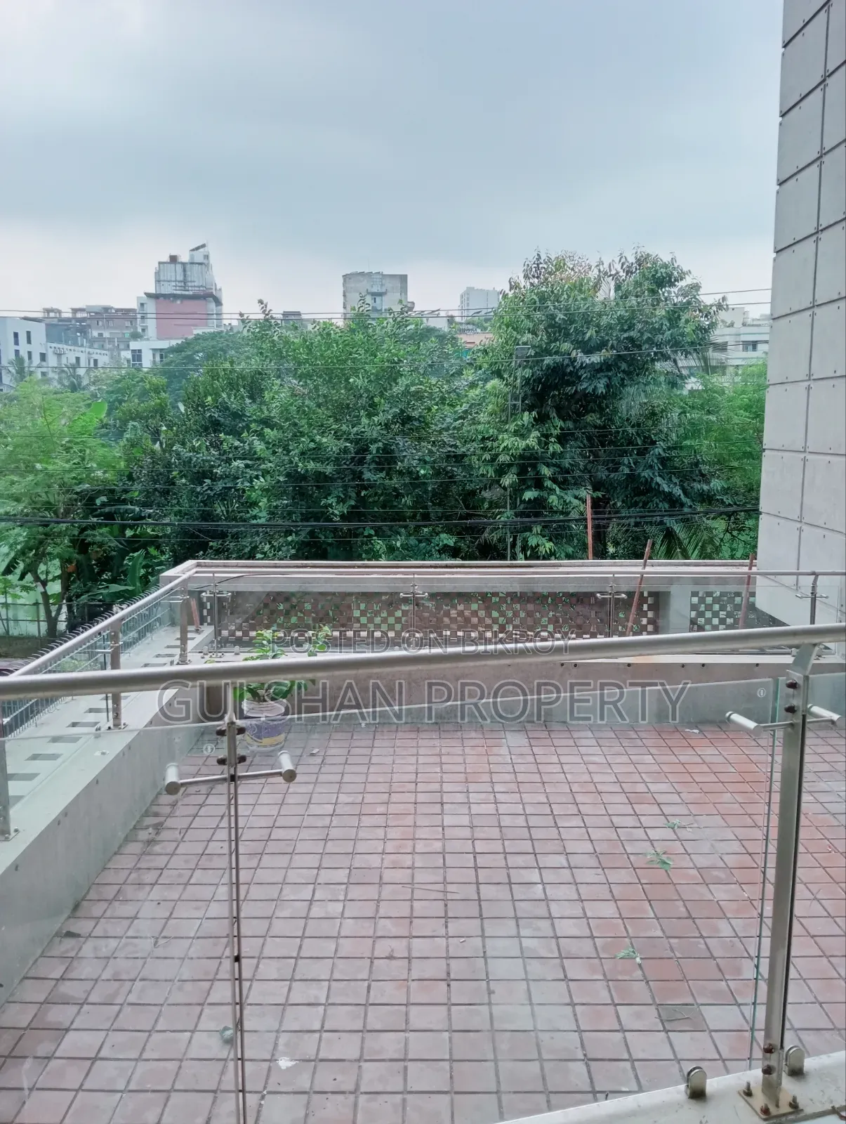 4-Bedroom Apartment in Gulshan 2 for rent