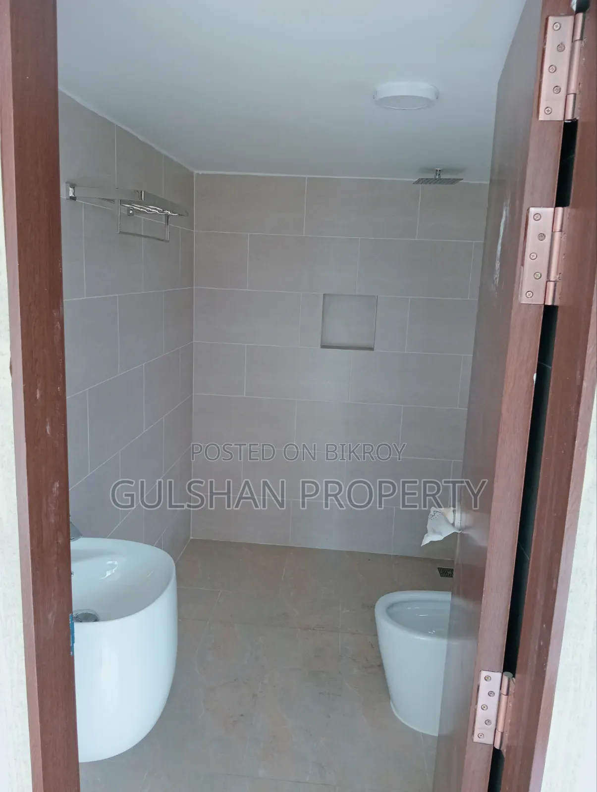 4-Bedroom Apartment in Gulshan 2 for rent