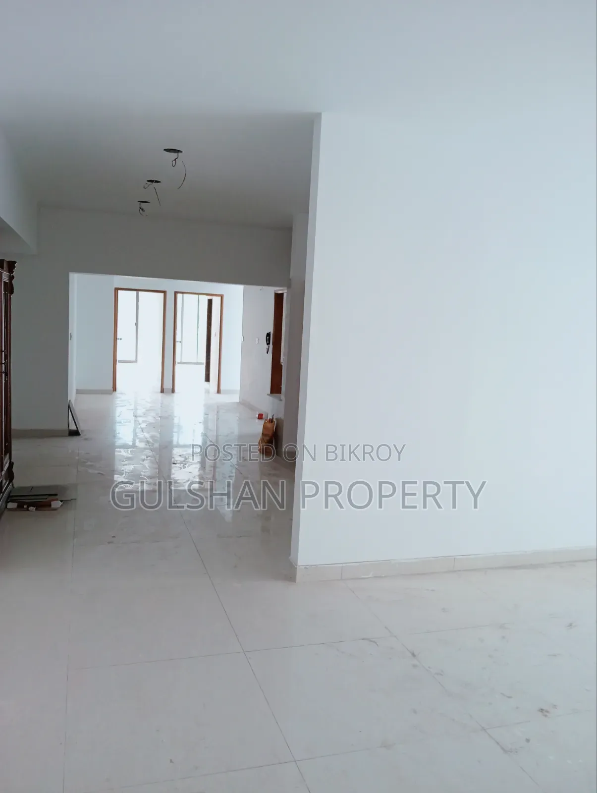4-Bedroom Apartment in Gulshan 2 for rent