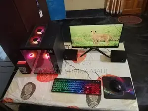 Desktop Computer 16GB AMD Ryzen SSD 512GB