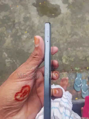 নতুন টেকনো স্পার্ক গো ৬৪ জিবি ব্ল্যাক