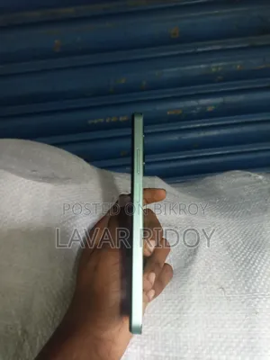 ইনফিনিক্স স্মার্ট ৮ ৬৪ জিবি ব্লু