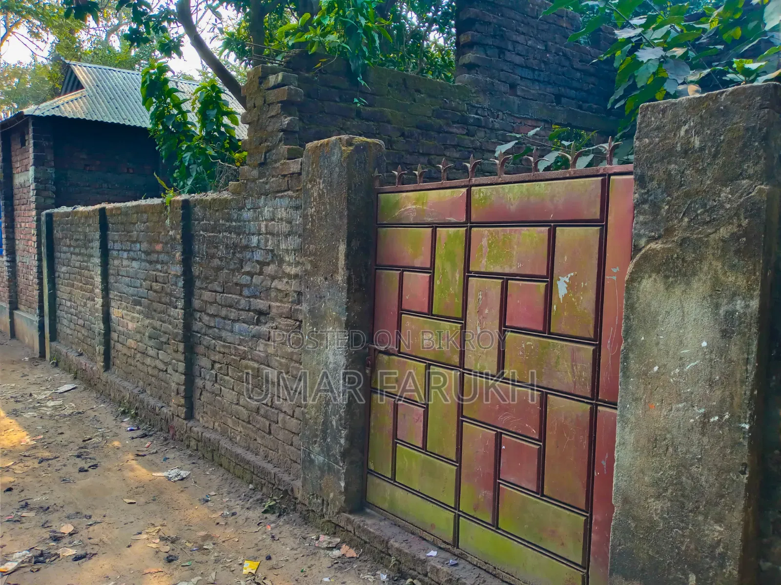 ৪ শতক জমি বিক্রয় হইবে
