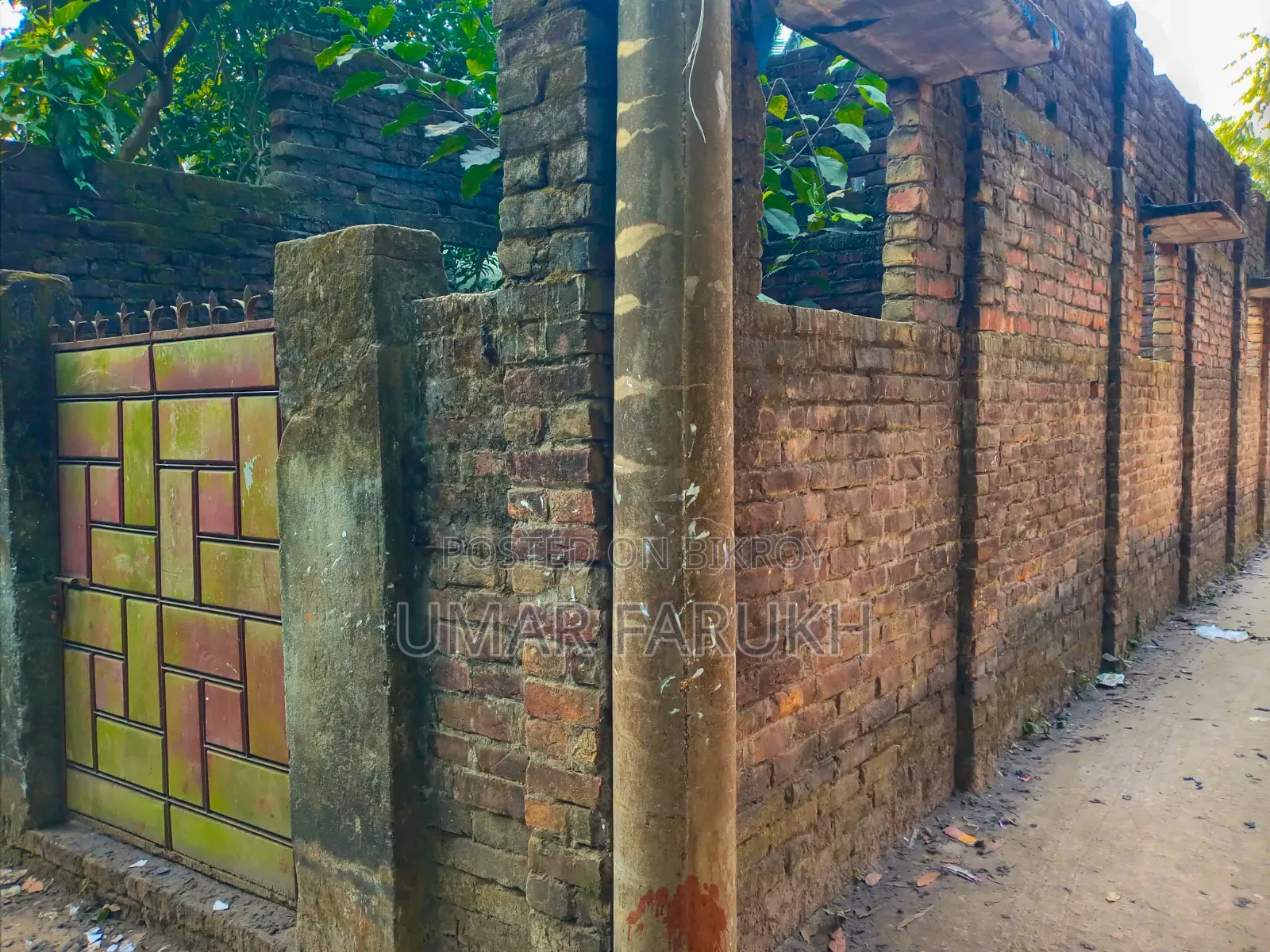 ৪ শতক জমি বিক্রয় হইবে