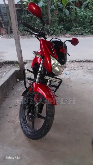 হিরো গ্ল্যামার ২০১৮ রেড