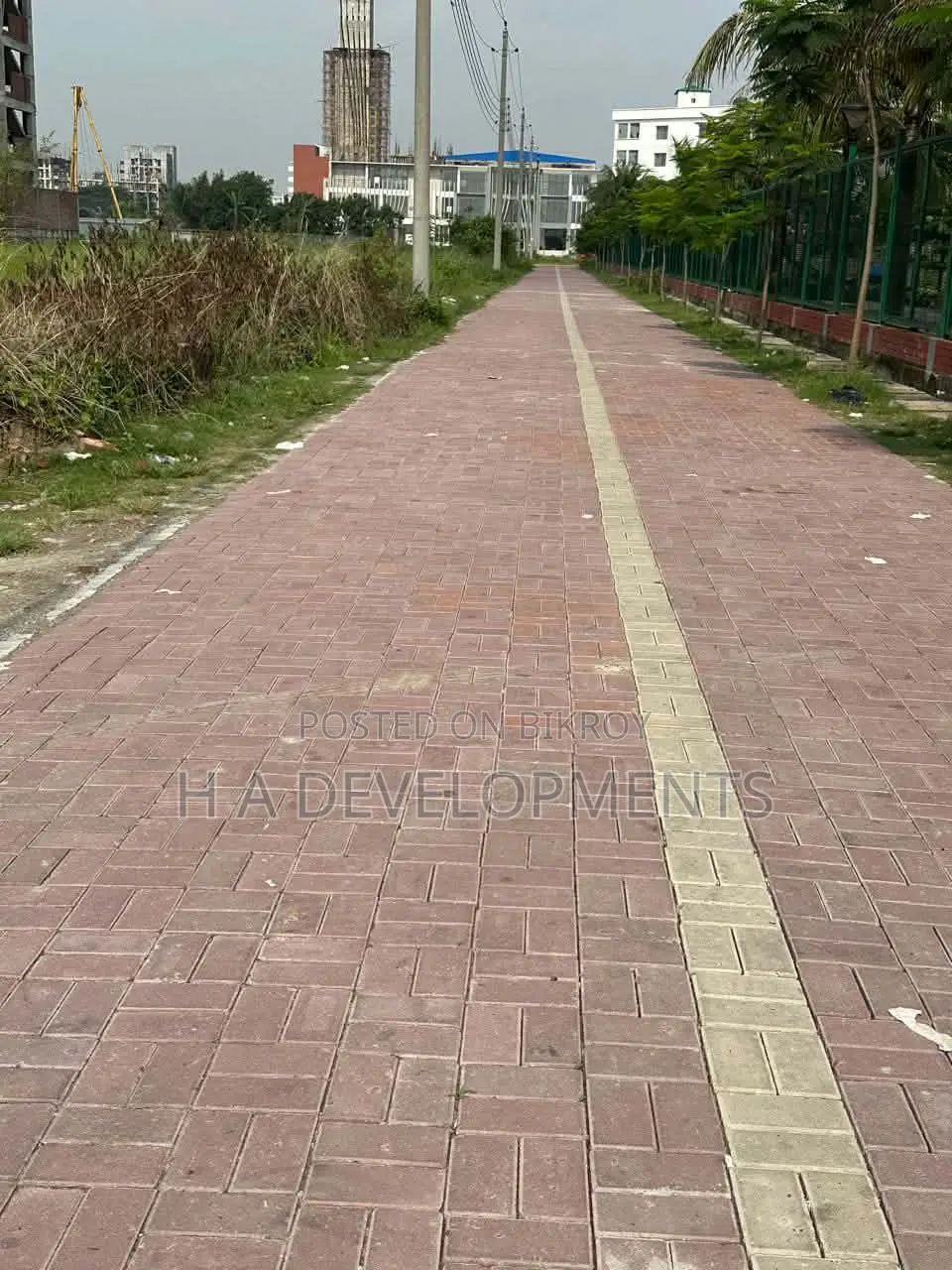 প্রাইম ৫.৭৫ কাঠা কর্নার রাজউক প্লট ফর সেল | বনানী