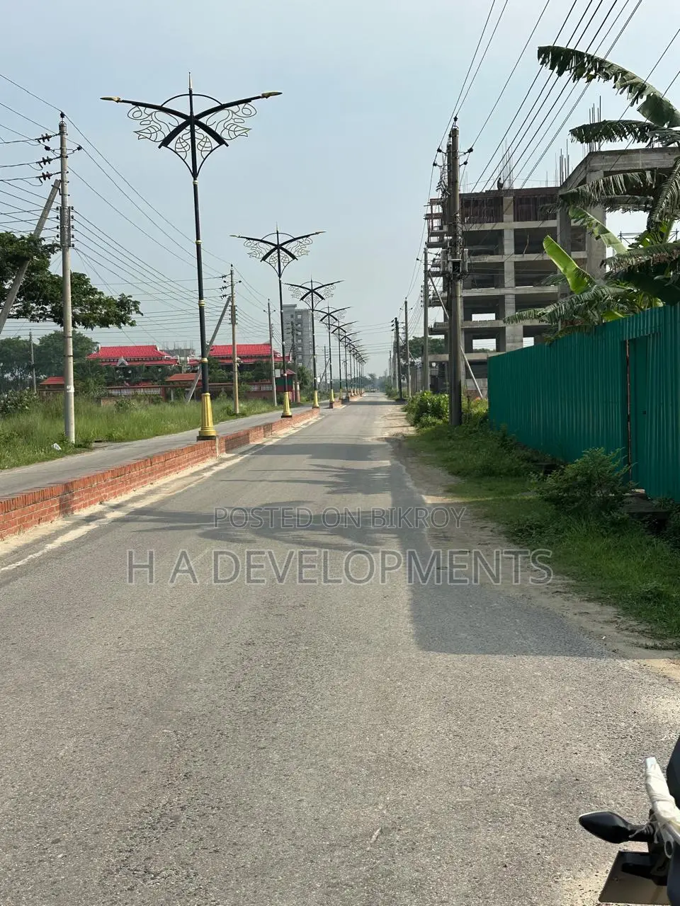 প্রাইম ৫.৭৫ কাঠা কর্নার রাজউক প্লট ফর সেল | বনানী