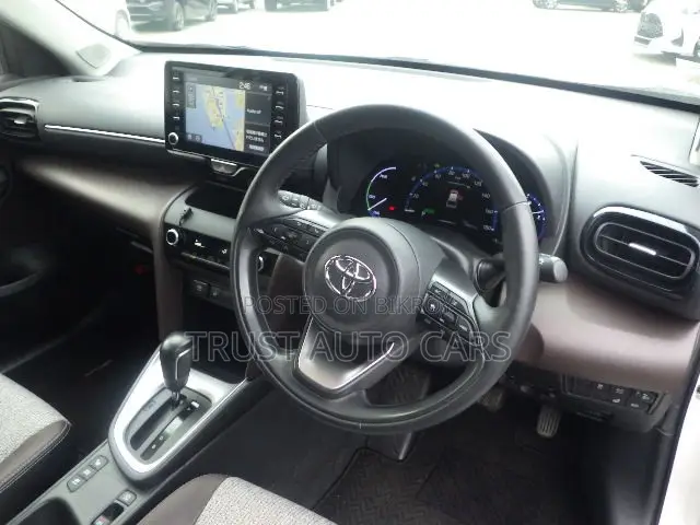 Toyota Yaris Cross 2021 Pearl