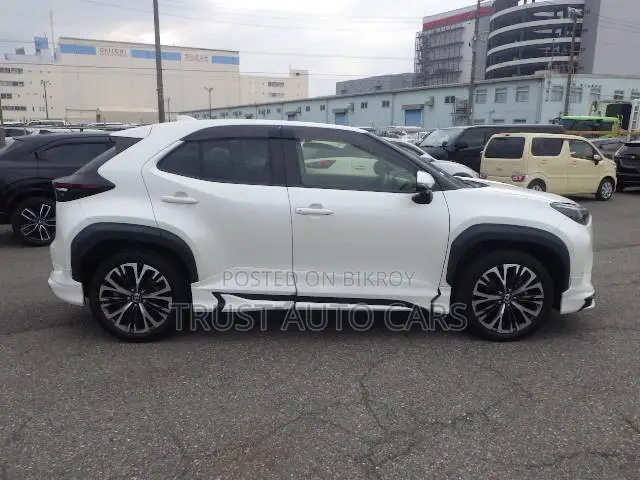 Toyota Yaris Cross 2021 Pearl