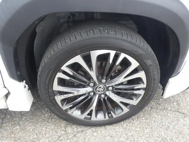 Toyota Yaris Cross 2021 Pearl