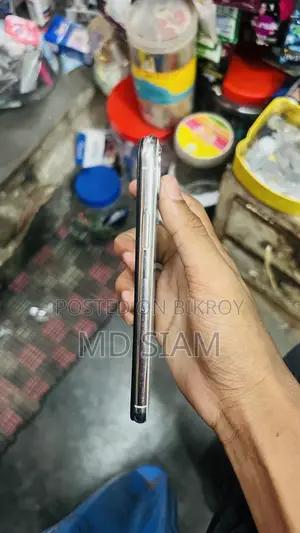 Apple iPhone X 64 GB White