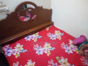 কাঠের খাট বিক্রি হবে – ভালো কন্ডিশন