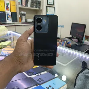 Vivo Y36 (India) 128 GB Black