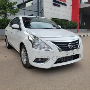 নিসান আলমেরা ২০১৫ সাদা