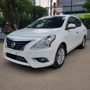 নিসান আলমেরা ২০১৫ সাদা