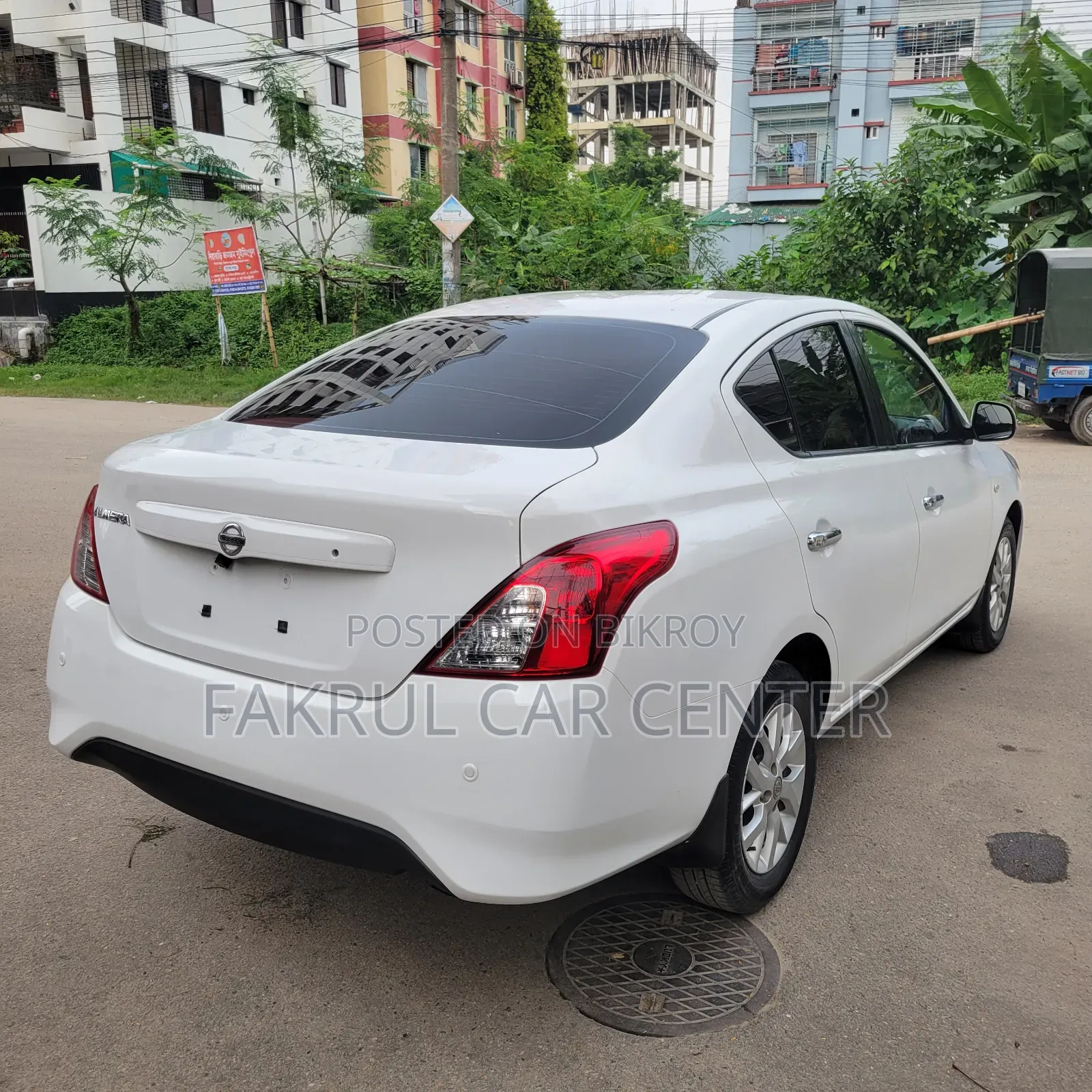 নিসান আলমেরা ২০১৫ সাদা