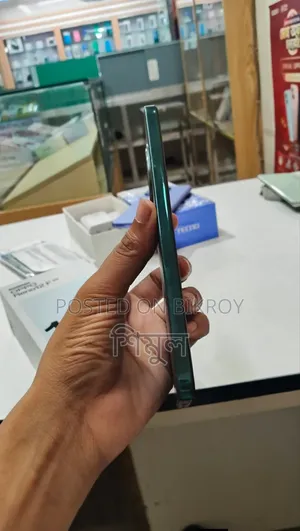 অপ্পো রেনো ২৫৬ জিবি গ্রিন