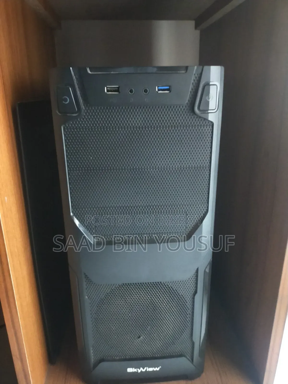 Asus 8GB Intel Core i7 SSD 140GB Desktop Computer