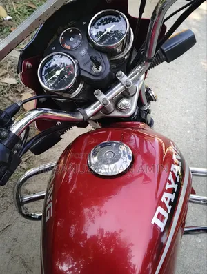 রানার বুলেট ১০০ ২০১৪ লাল