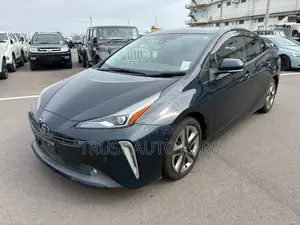 Toyota Prius 2021 Blue