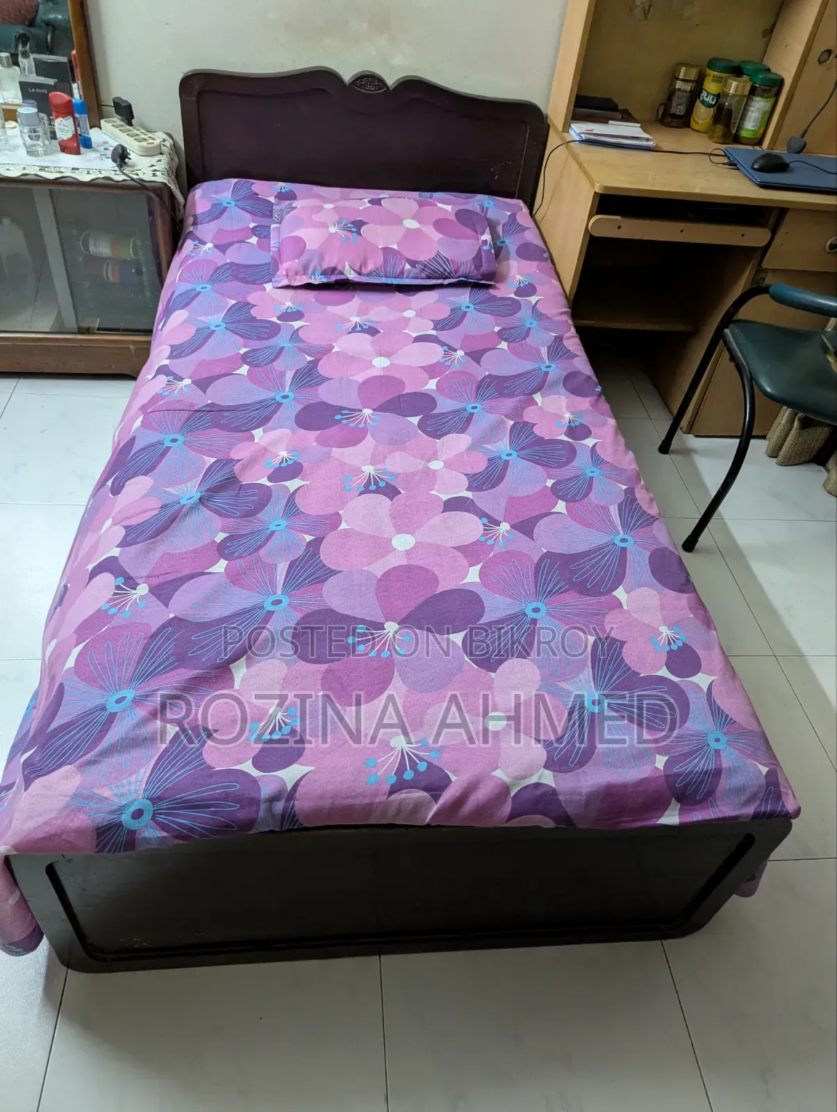 বিক্রির জন্য সিঙ্গেল খাট