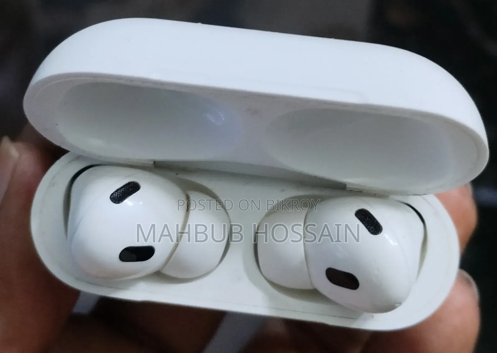 অ্যাপল এয়ারপডস প্রো ২য় প্রজন্ম