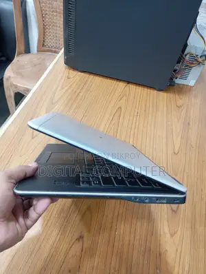 Laptop Dell Latitude 7440 8GB Intel Core I5 SSD 500GB