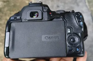 ক্যামেরা ২৫০ডি