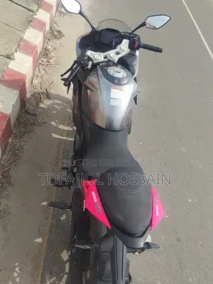 CFMoto 300SR 2025 Silver