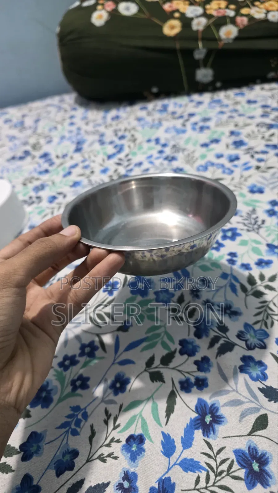অটোমেটিক ক্যাট ফিডার