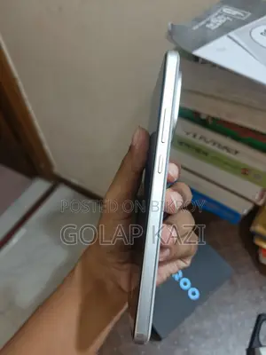 iQOO Z10 256 GB White