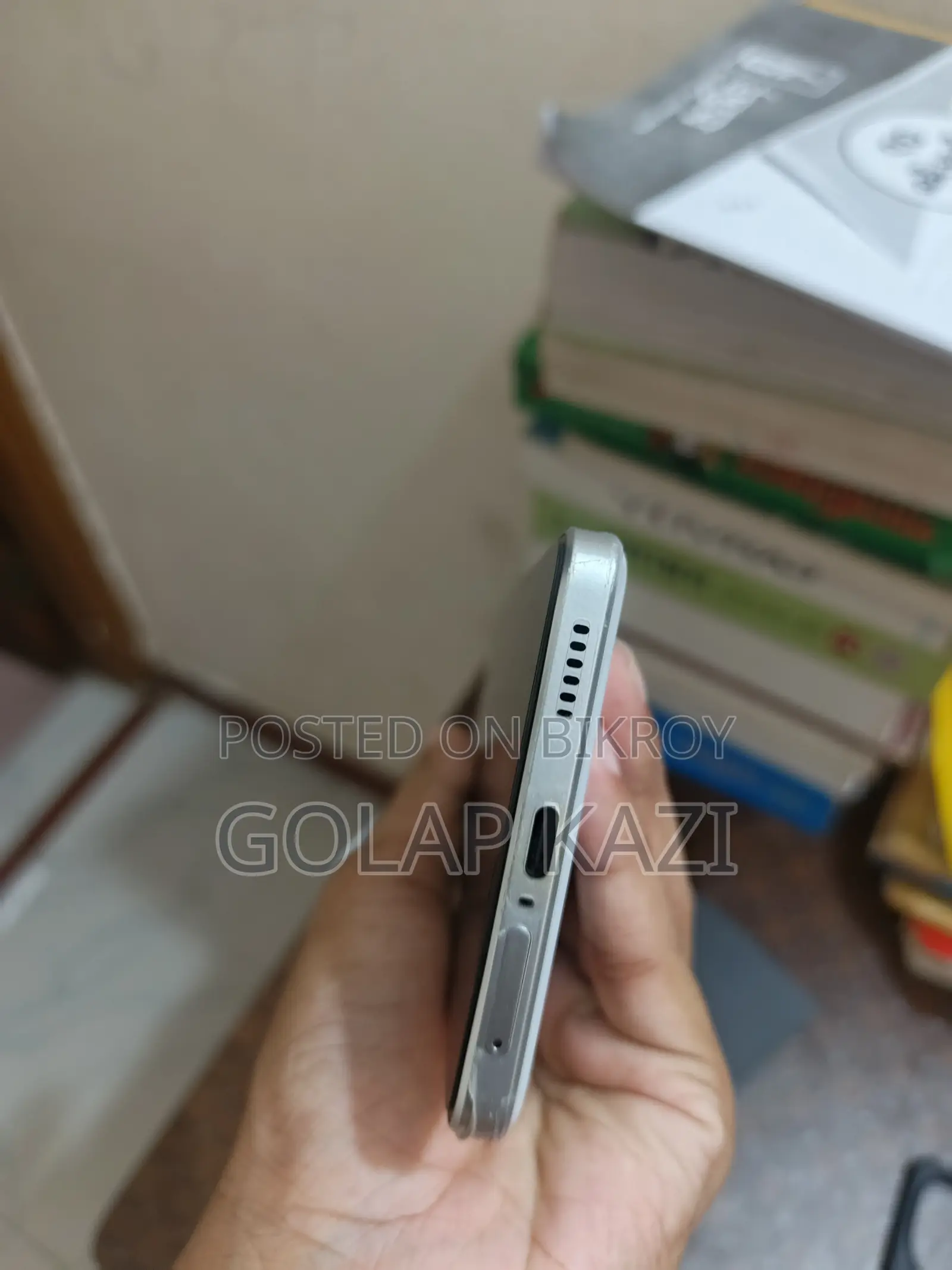 iQOO Z10 256 GB White