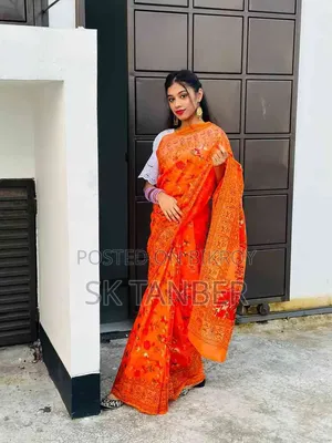 হাফ সিল্ক স্ক্রিন প্রিন্ট শাড়ি
