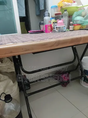 Table Size 5 feet by 3 feet