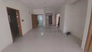 3bdrm Apartment in 1500 Sft Used Flat, Basundhara for sale