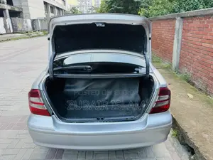 টয়োটা প্রমিও ১.৫ ফ্রন্ট হুইল ড্রাইভ ২০০৫ সিলভার