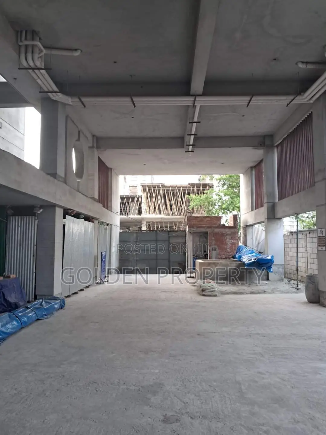 4bdrm Apartment in Luxury Flat For Sale, Basundhara for sale