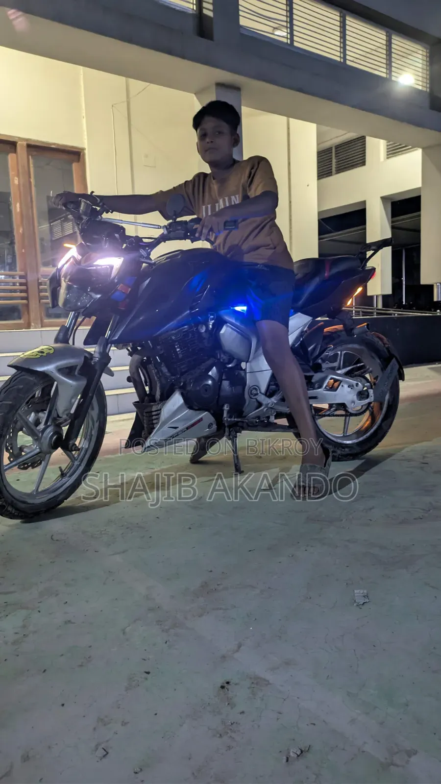 TVS Apache RTR 160 4V 2021 Black