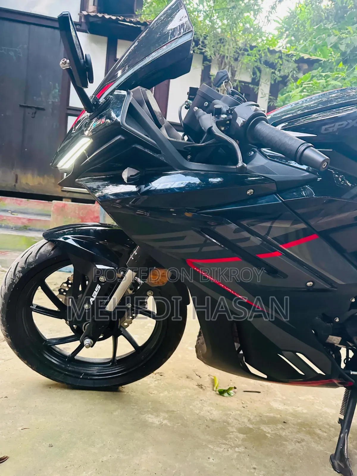 নতুন জিপিক্স লিজেন্ড ২৫০ টুইন ২০২৬ ব্ল্যাক