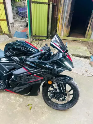 নতুন জিপিক্স লিজেন্ড ২৫০ টুইন ২০২৬ ব্ল্যাক