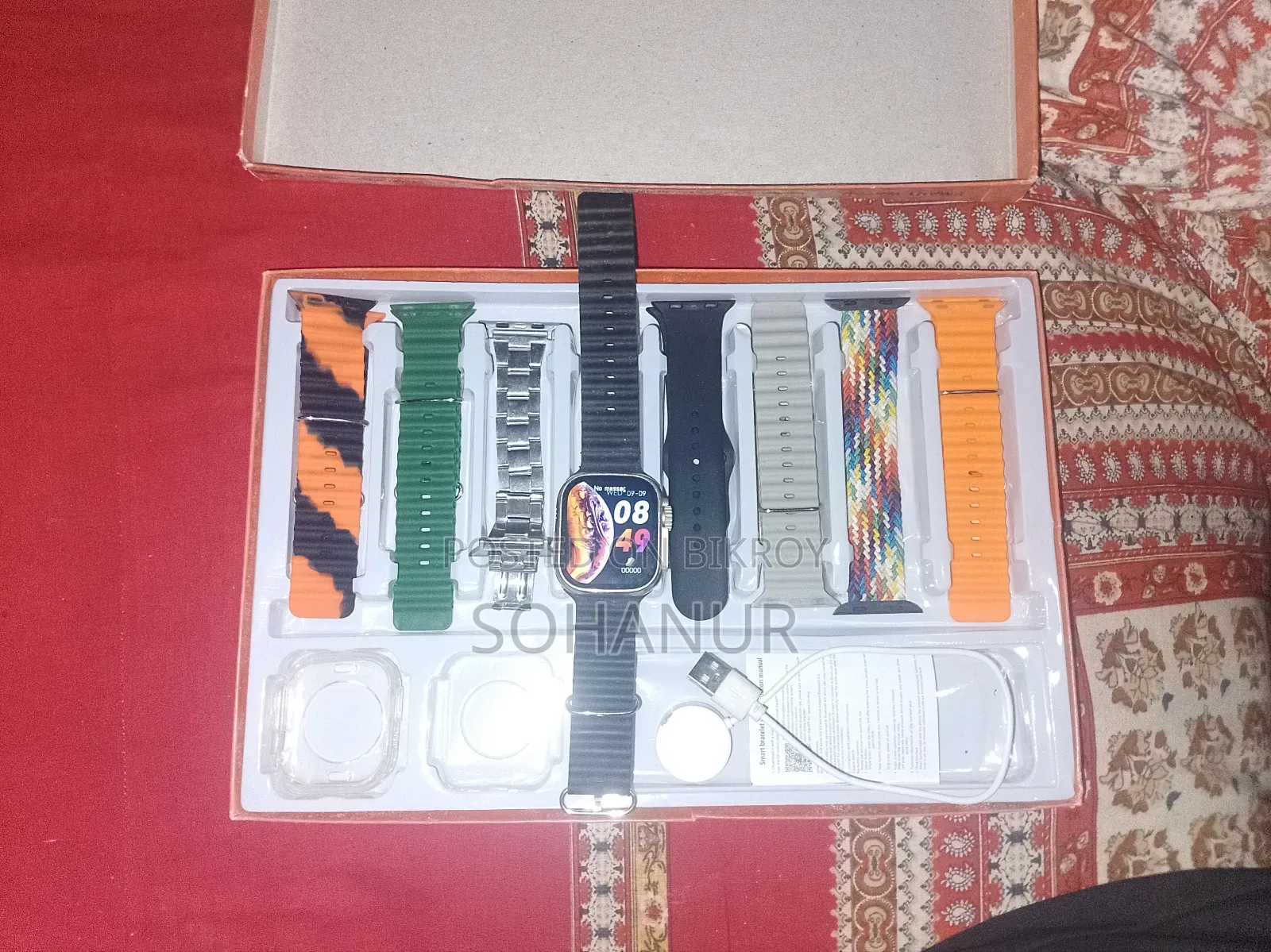 Y80 Ultra Smart Watch.
