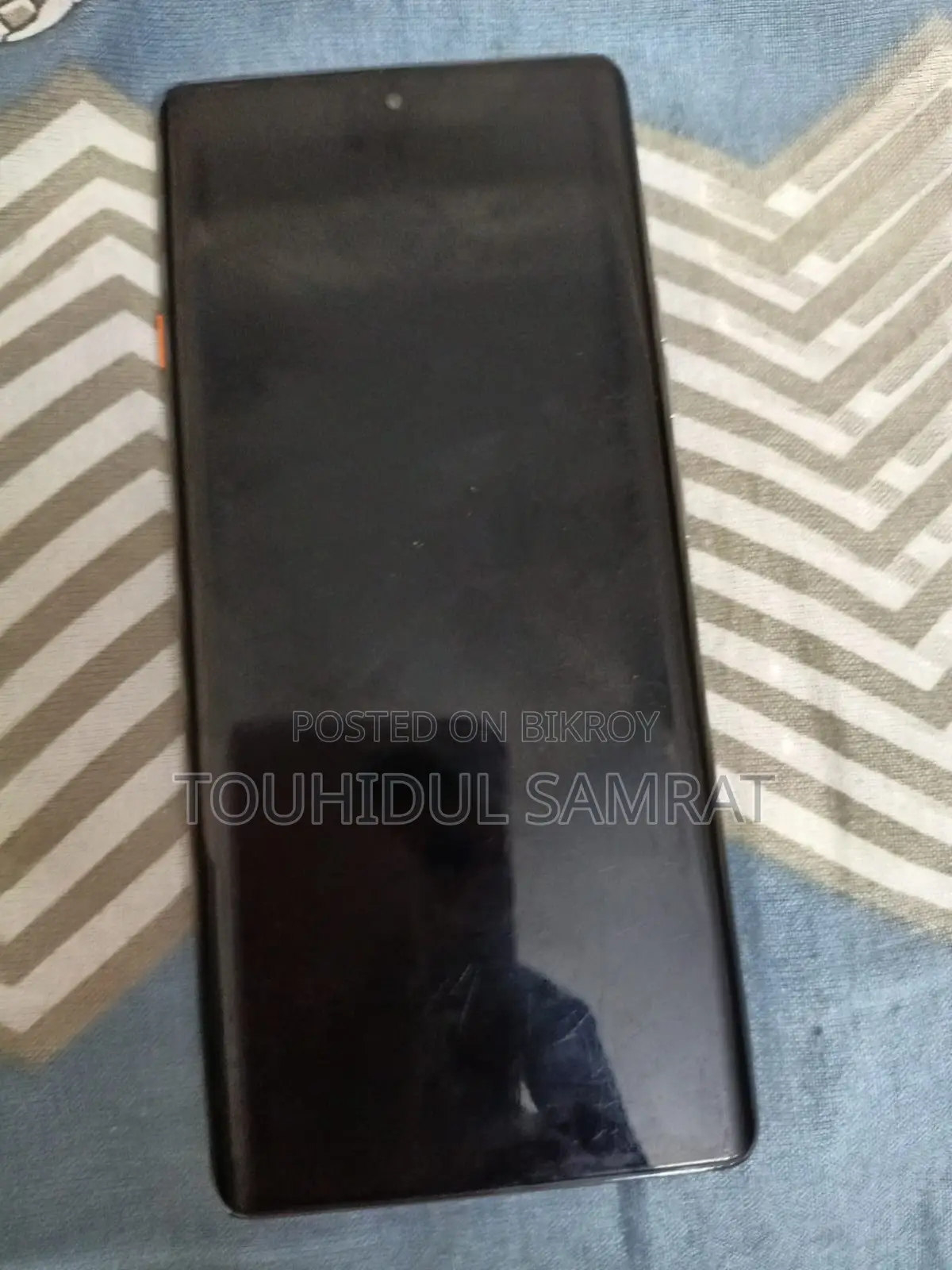 টেকনো ক্যামন ৪০ ২৫৬ জিবি ব্ল্যাক