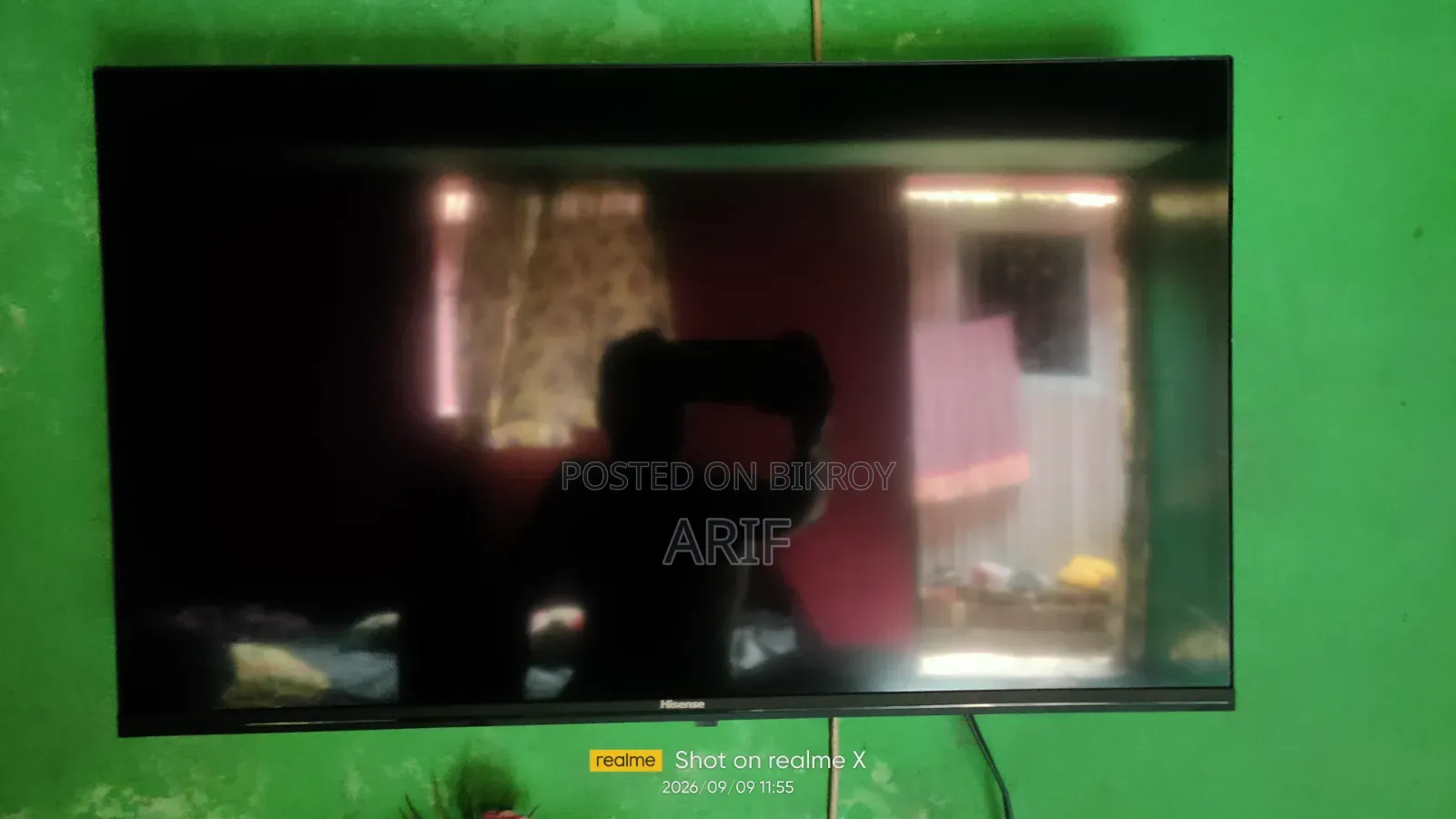 ৩২" হাইসেন্স বর্ডারলেস অ্যান্ড্রয়েড টিভি