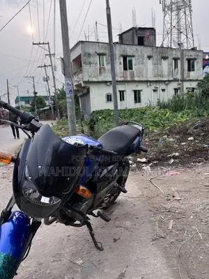 বাজাজ পালসার ১৫০ ২০১২ নীল