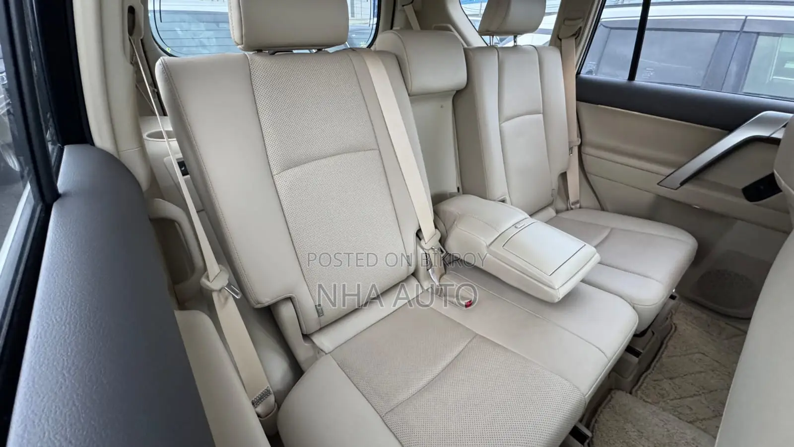 Toyota Land Cruiser Prado 2022 Pearl
