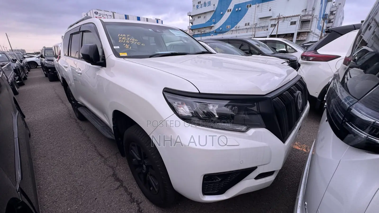 Toyota Land Cruiser Prado 2022 Pearl