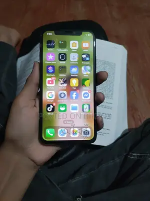 Apple iPhone X 64 GB Black