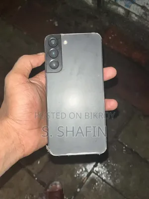 স্যামসাং গ্যালাক্সি এস২২+ ৫জি ২৫৬ জিবি ব্ল্যাক