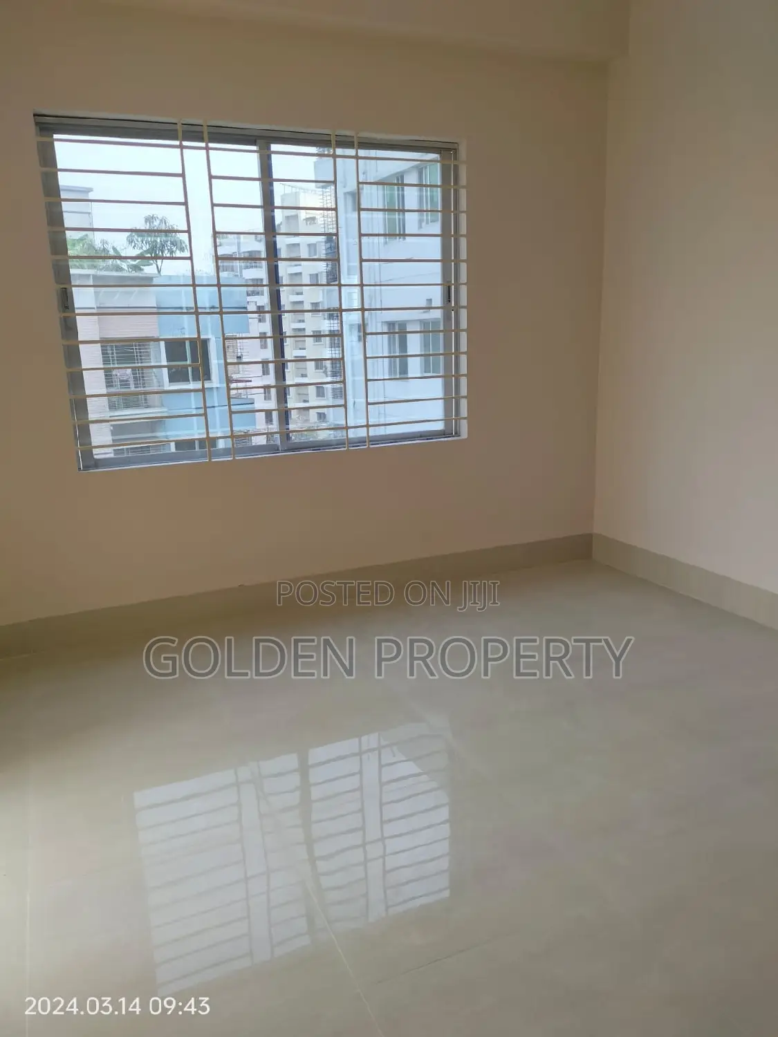 4bdrm Apartment in বসুন্ধরায় ১৮১২, Basundhara for sale